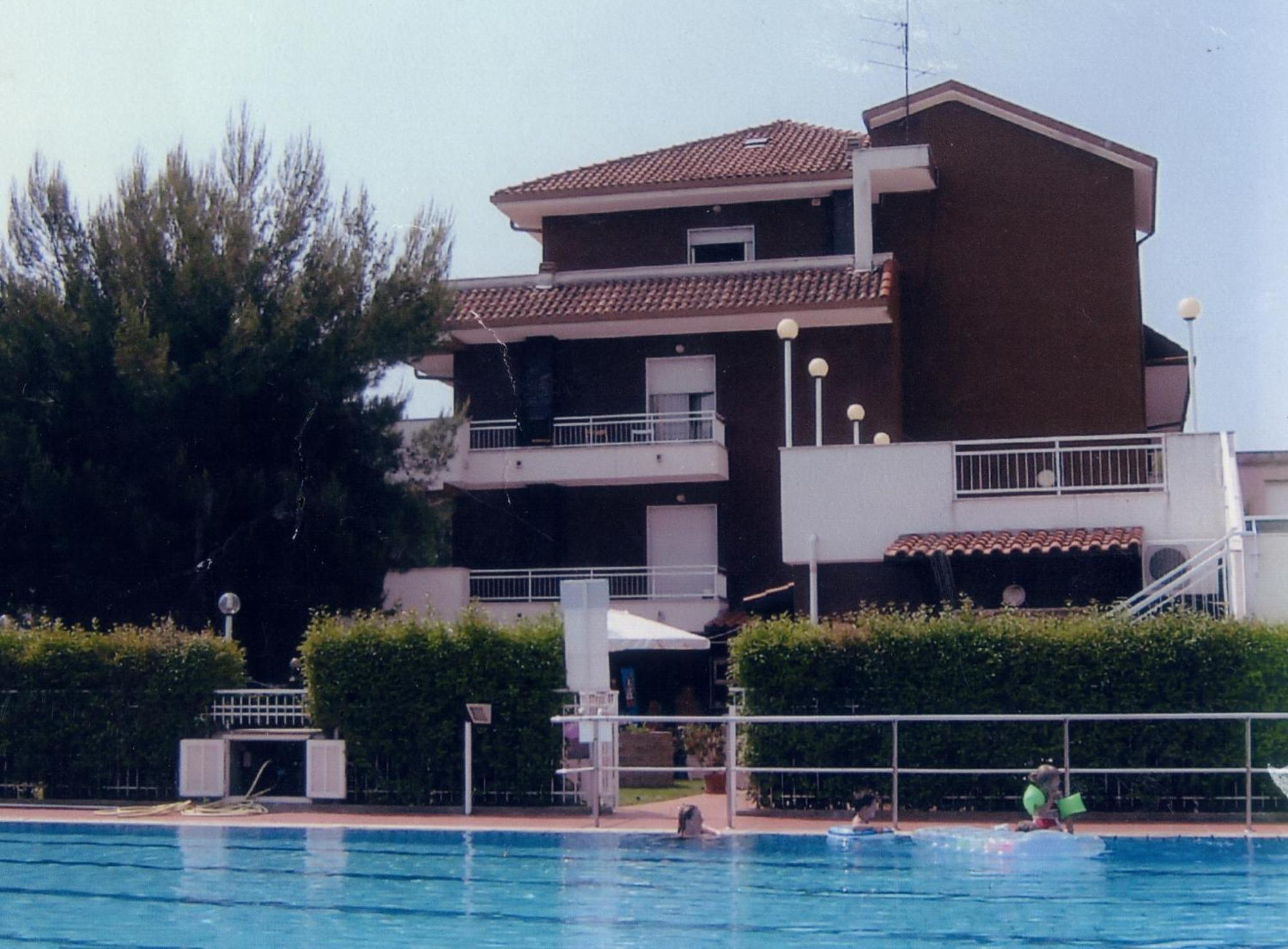 Residence Aurora Wellness & Spa Альбенга Экстерьер фото