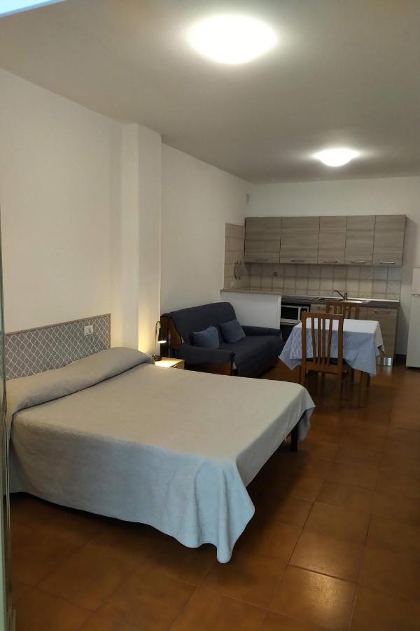 Residence Aurora Wellness & Spa Альбенга Экстерьер фото
